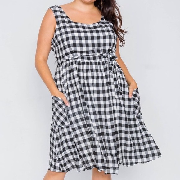Dresses & Skirts - ⭐️LAST1⭐️Plus Size Checkered Gingham Midi Dres⭐️